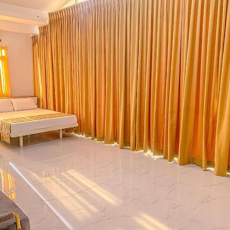 Legends Hotel & Restaurant - Lemery And Taal Luaran gambar